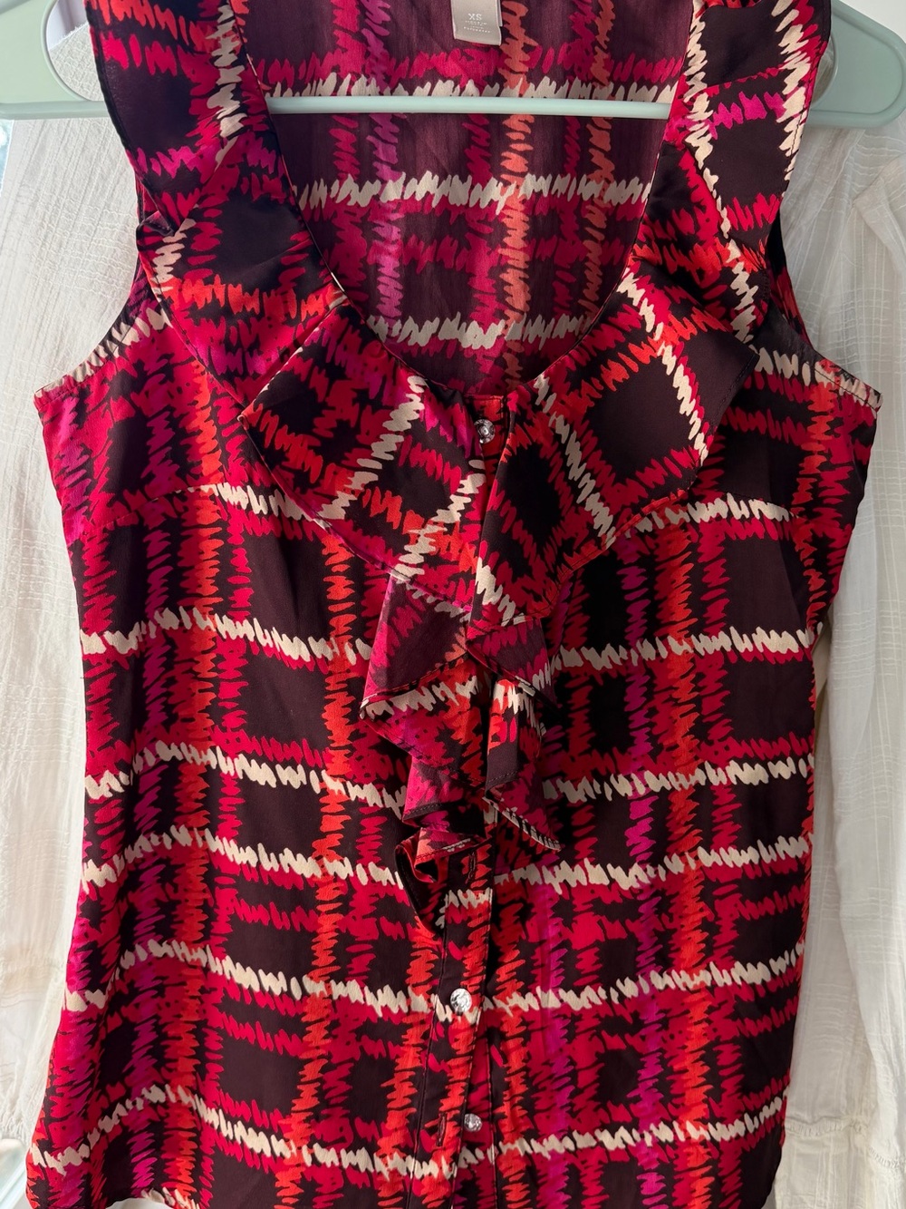 Banana Republic Red Pink and Cream Patterned Ruffle Front Sleeveless Blouse
